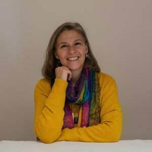 Isabelle Bonnans Saint-Chamas, Praticien de médecine alternative