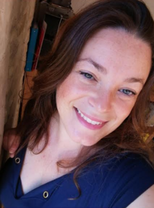 Emmanuelle DECELLE Poitiers, Techniques énergétiques, Massage bien-être, Praticien de médecine alternative, Réflexologie, Reiki, Hypnose, Magnétisme, Coach de vie